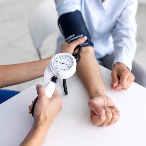 Bluthochdruck mit Begleiterkrankung ( Nierenerkrankung, Diabetes, Übergewicht ) Bluthochdruck mit Begleiterkrankung ( Nierenerkrankung, Diabetes, Übergewicht )